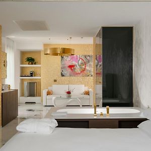 Loft suite